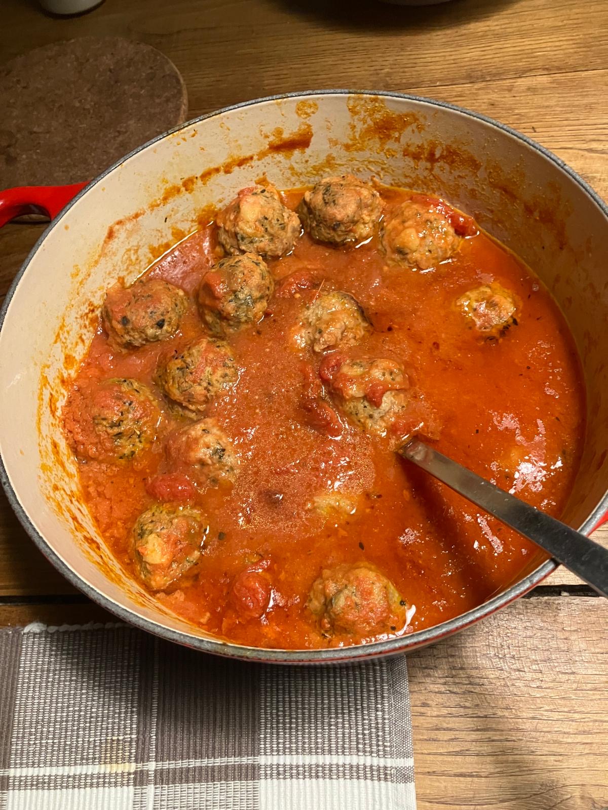 italiaanse gehaktballetjes in tomatensaus